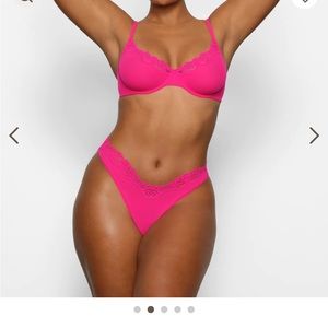 FITS EVERYBODY CORDED LACE UNLINED SCOOP BRA | NEON ROSE - NEON ROSE